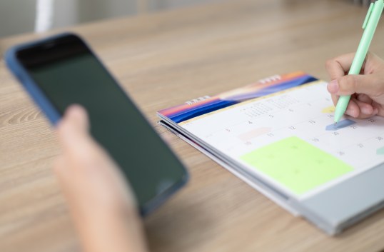 How to Decide Whether to Pre-Book Activities or Wait Until Arrival